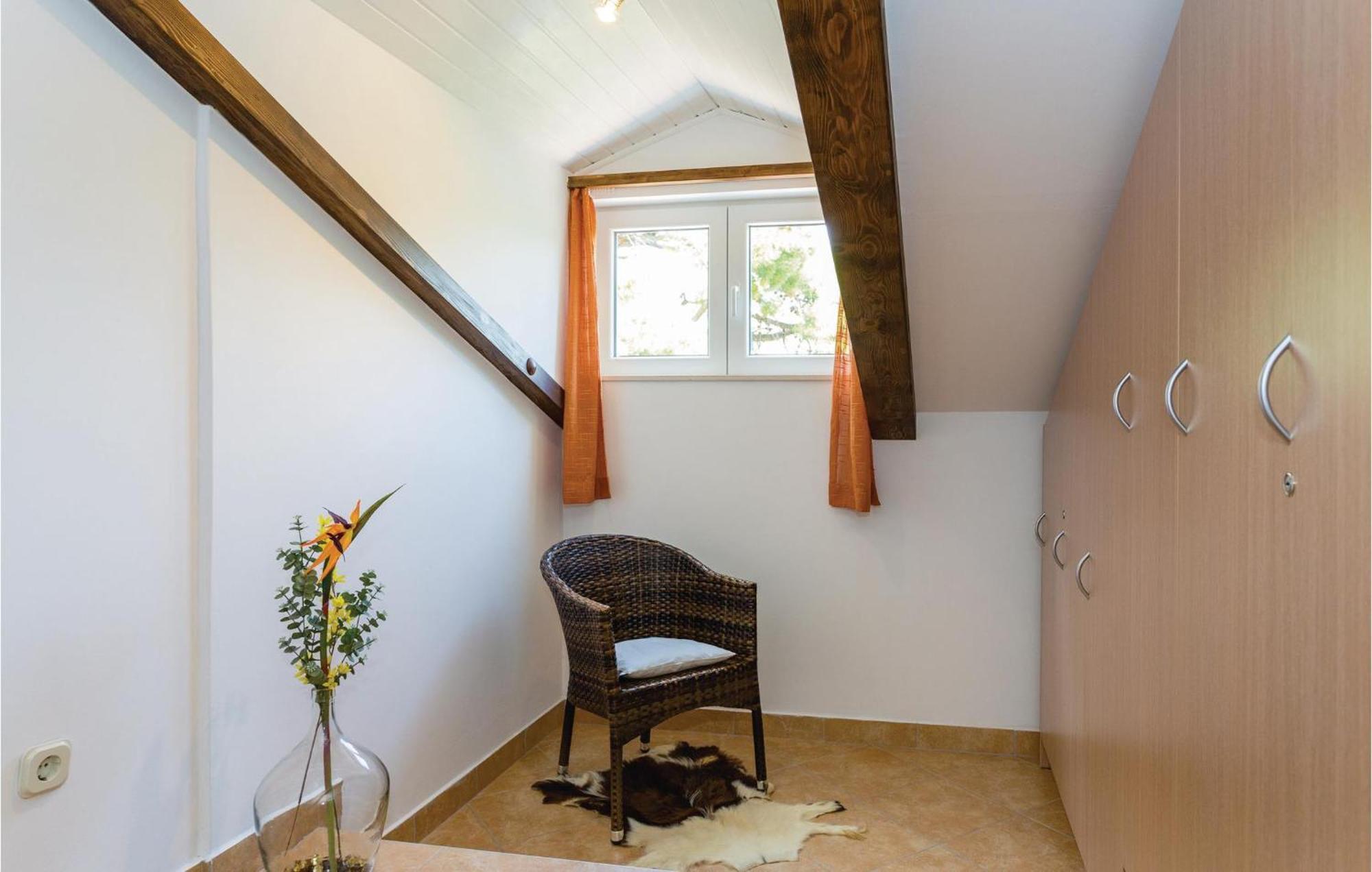 Nice Apartment In Dubrovnik With Kitchenette Exterior photo